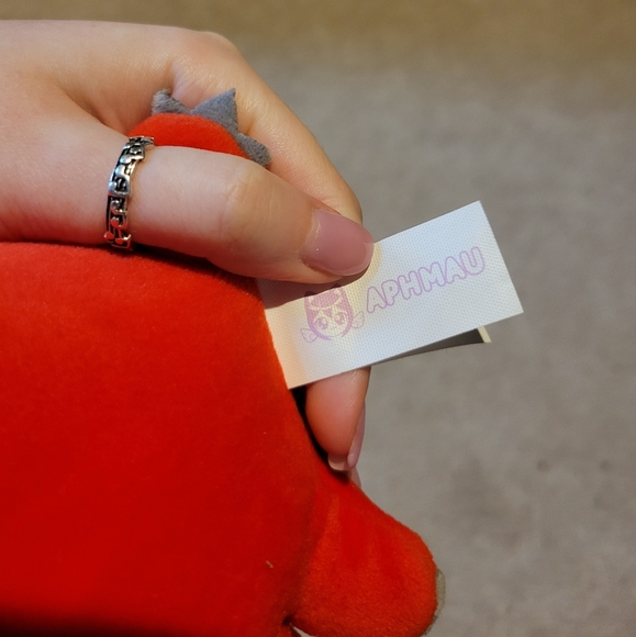 Aphmau Cat Plush - Picture 2 of 3